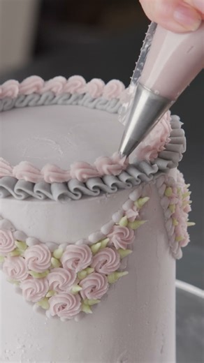 Sneak Peek: Season 7 Cake Courses Coming This Friday! | Cake Decorating For Beginners