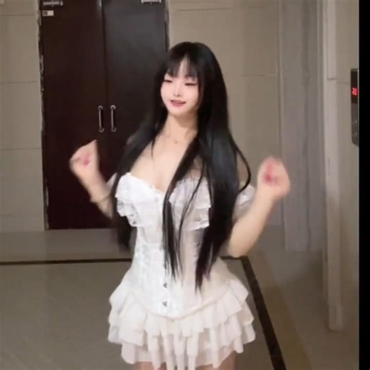 Cute Expression Dance Challenge 😳✨ So Addictive to Watch!