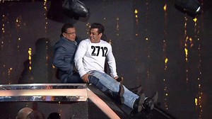 3.4M views · 10K reactions | Fun at the Dance India Dance set with Grand Master Mithun and Salman Khan! #DID6 Amruta Khanvilkar Sahil Khattar Mudassar Khan #MiniPradhan #MarziPestonji #MithunChakraborty | ZEE TV | Facebook