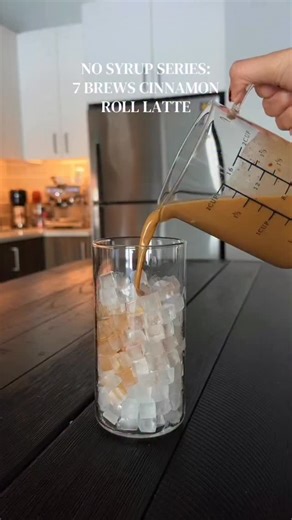 No Syrup Series: 7 Brews Cinnamon Roll Latte ☕️✨🫶🏽 ✨ brown sugar ✨ cinnamon ✨ sweetened condensed milk ✨ 2 shots espresso ✨ milk of choice ✨ ice #nosyrupsneeded #coffeetime #icedlatte #coffeerecipes #coffeeathome | Foodieeshh