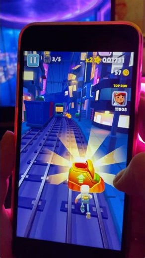 Running like a champion… and lost to a stupid pole 😂 🚧 💥 | Subway Surfers