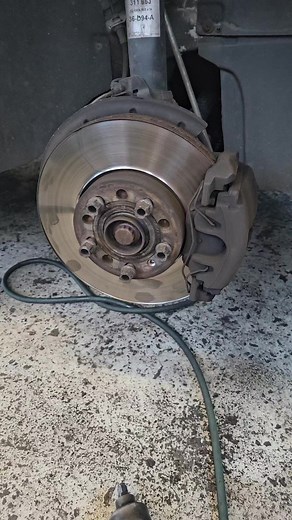 Understanding Car Brake Systems: Calipers and Rotors