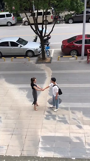 兄弟我只能帮你到这了 #funnyclips #funyvideo #funniestvideos #comedyvideo #hahaha #funnyvideoclips #funnyvideos #funnypics #funny #funnyfails | Rose Roy