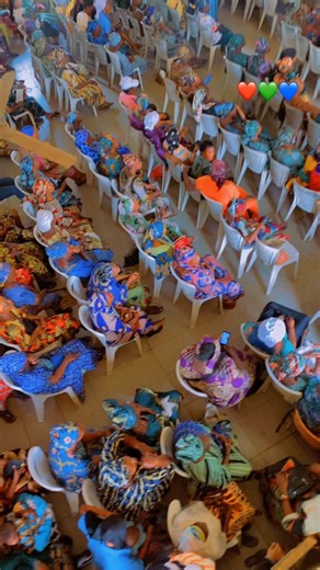 *IFE NORTH WOMEN LEADERS’ SENSITIZATION PROGRAMME HOLDS SUCCESSFULLY.* The Ife North Women Leaders’ Sensitization Programme, led by Hon. Amiola Bimpe, Local Women Leader, successfully brought together women from all ten wards across Ife North Local Government. The programme united both elderly and young women for prayers, strategic engagement, and coordinated grassroots mobilization in support of Ademola Adeleke, Executive Governor of Osun State. The event also featured the presence and support 