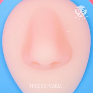 Cómo se hace un piercing poco común | Escuela Panda
