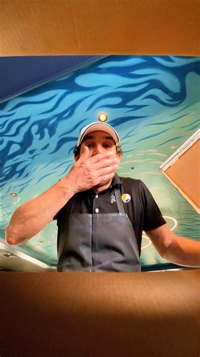 A sight that never gets old 😍 #crablegs #seafood #seafoodlovers #foodies #captaingeorges #virginiabeach #williamsburgva | Captain George's Seafood Restaurant