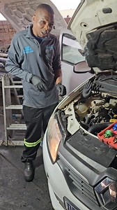 DIY testing compression leak into coolant. #everyonehighlightsfollowerseveryonehighlightsfollowerseveryone #followersreels #reelsviralシ #reelschallengereelschallenge | Leon Mechanic