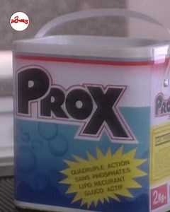 Prox, la lessive qui vous libère des tâches ménagères... Mais pas des lourdeaux qui continuent de vous envoyer leur linge sale à toute heure ! #sketch #humour #lesinconnus | Les Inconnus - Officiel