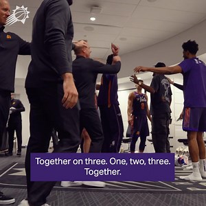 ☄️ Nurk's 18 PTS, 22 REB & 7 AST performance ☄️ Grayson & Royce 6 3PM ☄️ Book & KD's big time buckets ☄️ All five starters 18 PTS Hear from Head Coach Frank Vogel following last night's win! | Phoenix Suns