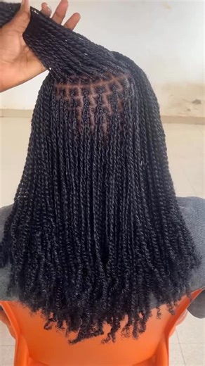 TWO FIVE FRO on Instagram: "If you love Soft Afro Bulk aka Spring Afro Twist but want a sleeker, more elongated look, here’s a simple trick: stretch it using hot water or a gentle blow dry. This helps relax the curl, reduce bulk and give it that soft, human-hair vibe. The hair is available in two lengths: 16” - Ksh. 850 per pack 24” - Ksh. 950 per pack #softafrobulk #springafrotwist #minitwists #microtwists #nairobi #kenya"