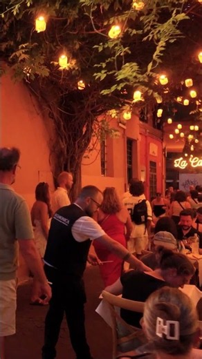 Trastevere at Night: One of Rome’s Busiest Dinner Streets 🇮🇹