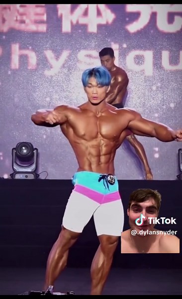 Replying to @Suki Bro has an amazing physique regardless of height or gear usage. - - - #gym #gymtok #vegetakang #workout #fitness #tiktokfitness #bodybuilder #bodybuilding #asianbodybuilder #anime #physique #mrolympia #greenscreenvideo #greenscreen