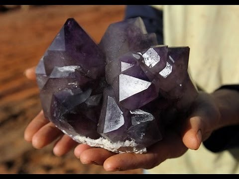 The Crystal Collector: "Amethyst hunt at Diamond Hill Mine, South Carolina"