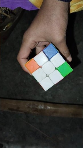 How to Solve on the Rubik's cube First Lear(Part)1🤯🤯