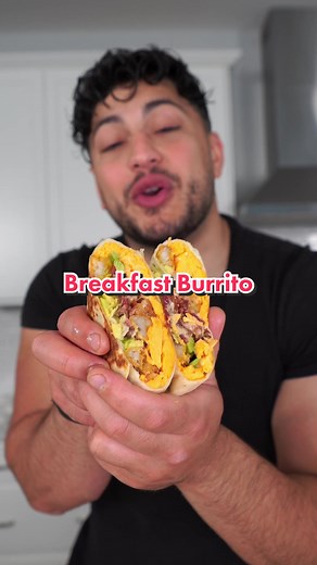 Breakfast Burrito 🤤 #thegoldenbalance | Breakfast Burrito