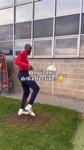 Train Effective | Soccer Tips | Crystal Palace’s Jean Phillipe Mateta training with wall passes 👀 But why? 🤔 Wall passing is such an easy and yet effective way to... | Instagram