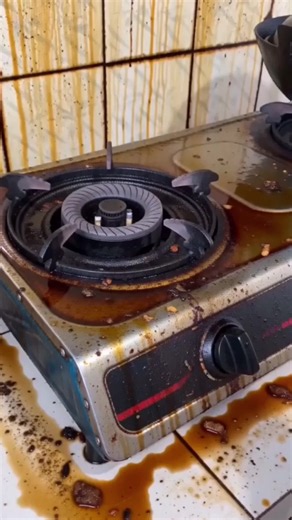 Kitchen Deep Cleaning with Degreaser Cleaner | Remove Grease & Stains