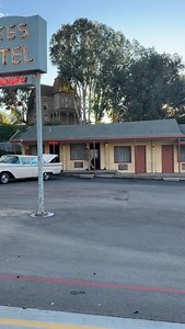 Norman Bates is out to kill everyone in the Studio Tour . Be safe and stay way from the Bates Motel . #universalstudioshollywood #unistudios #normanbates #batesmotel #studiotour | Villain_Online