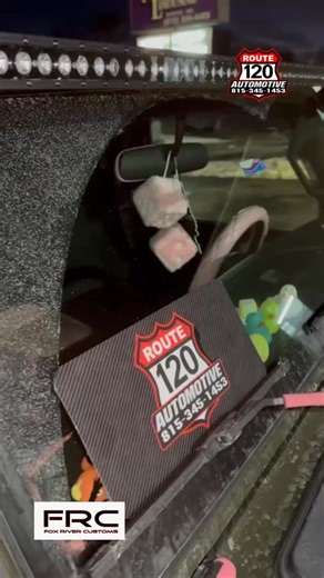 That glow hits different 🔥 👉 @roughcountry 50 inch single row LED bar 💪 installed by @route120automotive #aftermarketlights #mechanic #jeep | route 120 automotive