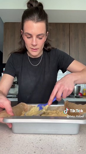 Delicious Bakewell Raspberry White Chocolate Squares Recipe