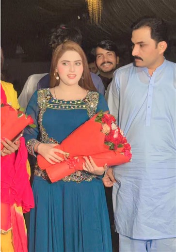 Pakistani Social Media Personalities: A Glimpse