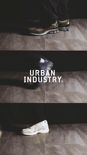 New Balance are back with a new iteration of the highly sought after ‘Protection Pack’. The 2002R takes inspiration from early 2000’s running style, but revamped here with an updated toggle lacing system and ripstop fabric with nubuck leather overlays. Available now in Dark Moss, Eclipse and Sandstone online and in-store. New Balance #urbanindustry #newbalance #2002r #protectionpack #sneaker #streetwear #style #menswear | Urban Industry Store