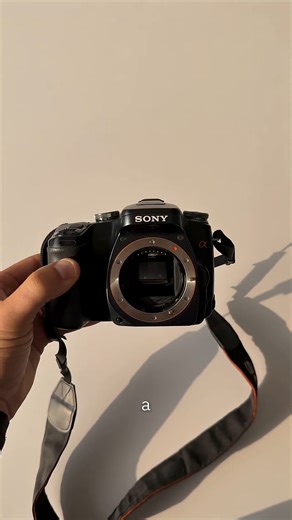 Best Camera on Instagram: "Sony’s Most Forgotten Camera ☠️ 📸 #photography #dslrcamera #USA #UK #EU #bestcamera #bestdslrcamera"