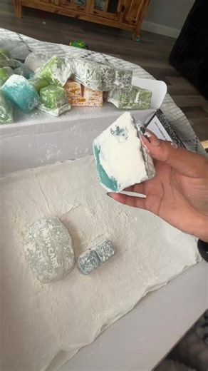 POWDERED SUGAR AND CANDY BAR ASMR. | ASMR