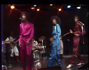 44K views · 1.3K reactions | Saturday song Back when the lyrics of a song actually had meaning and feeling ❤️❤️❤️❤️ | Soul Funk Classic Disco | Facebook