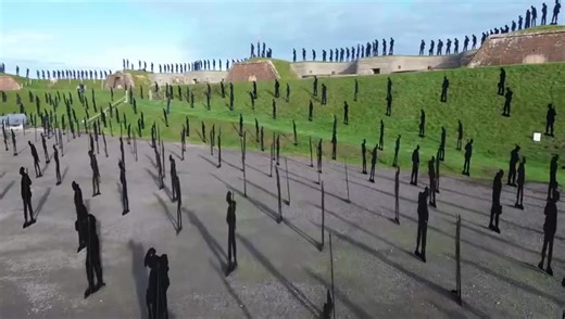 A stunning and poignant Standing With Giants exhibition has been launched at Fort Nelson. Life-size silhouettes which represent the 1,475 servicemen under British Command who gave their lives on D-Day are on display | The News, Portsmouth