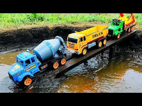 Carros Infantiles que Chocan - Coches y Camiones Caen al Rio - Videos para Niños