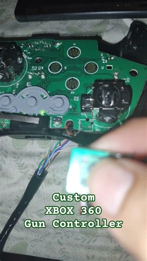 Custom Xbox 360 Gun Controller #tech #xbox #electronics #gaming #controller #engineering #circuitry