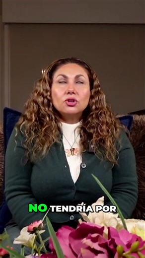 El pasado no define quién eres hoy 💛 Cada vez que te dices "no soy buena para esto porque ya lo intenté", le das al pasado el poder de escribir tu futuro. Cada vez que piensas "mejor ni lo intento porque ya sé cómo termina", estás eligiendo que tus heridas del ayer gobiernen tu presente. **Eres responsable, no culpable** de lo que pasó. Pero SÍ eres 100% responsable de lo que haces con esa experiencia ahora. Tu mente se entrena. La paz se entrena. Y también se entrena la valentía de intentar de