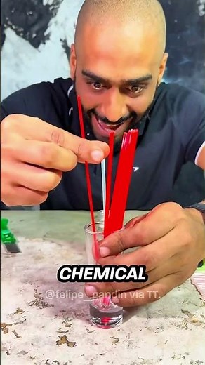 What’s REALLY inside your glow stick? 😱... #science #experiment