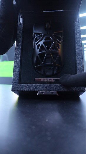 Built with a high-grade magnesium alloy exoskeleton, the Razer Viper Mini Signature Edition is born to make a statement. Arm yourself with a masterpiece that excels in both weight and performance from your local RazerStores on 24 June at 10AM when our doors open: https://rzr.to/razerstores Limited quantities available on a first-come, first-served basis. While stocks last. #razer #gaming #pcgamer #pcgaming #viper #razerviper #razervipermini #gamingontiktok