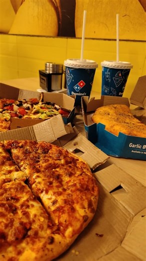 MANCHU❤️🥂 on Instagram: "“Your dinner plans just got a glow-up 🍕” #ad Domino’s new user magic is live: 💥SUPER1927- 110 off on MOV 249 💥 YUM4668– ₹120 off on ₹299 💥 BITE4668– ₹100 off on ₹249 🔥 SNAC4668– 33% off up to ₹200 (min ₹399) (First 2 orders) 🔥 MELT4668– 33% off up to ₹300 (min ₹499) (First 2 orders) 🚚 Free delivery because you deserve it! Tap link in bio and call it self-care with extra cheese 🧀 #DominosIndia #PizzaH