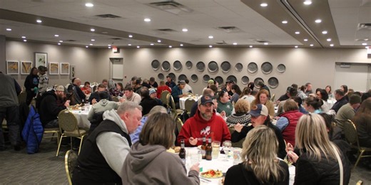 Musher banquet held before UP200