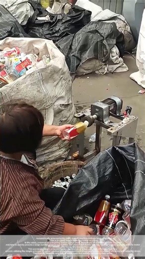 Small motor solves big problem: automatic bottle cap disassembly is so efficient!