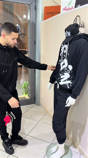 #tuta #icon logo schizzi #malessere clicca sul carrello 🛒 di #tiktokshop #napoli