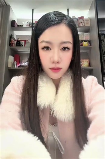 初五在賣車🚗裝可愛🥰過年廚房要開火🔥都煮成功啦🤗☺️🤗☺️