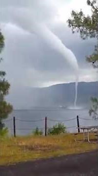 Huge Waterspout Filmed Over California's Lake Berryessa