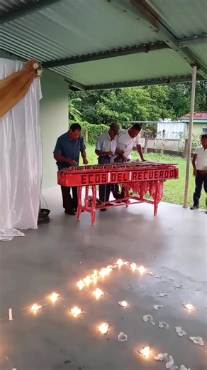 CEB “Pedro P Amaya” Alborada 15 de Septiembre 🇭🇳 ¡Viva Honduras y viva el legado de quienes nos inspiran! 🇭🇳 #Alborada #FiestasPatrias #CEBPedroPAmaya #LegadoVivo #15deSeptiembre | Centro de Educación Básica "Pedro P. Amaya"