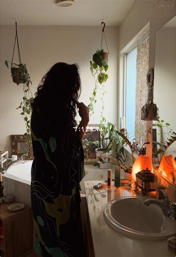 my 30 minute morning routine that gets me out of bed every day :) the trick really is to give yourself something to look forward to!! For me, that’s almost always my coffee & a good journal session before the day’s responsibilities come around.