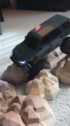 Axial SCX24 4Runner Crawling on Course#axial#scx24#4runner#rccrawler#rcdriver#trd