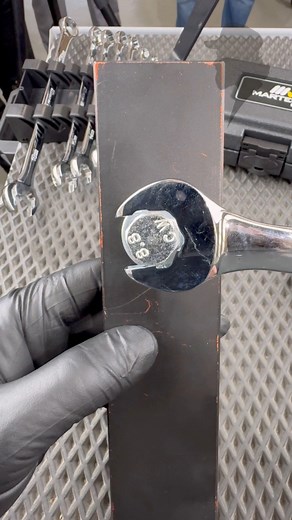 39K views · 314 reactions | Retirar los tornillos dañados con las...