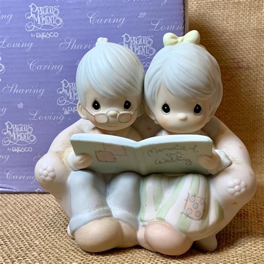 Vintage Precious Moments Figurine - Sweet Couple Anniversary Gift - Memories of Our Wedding - Etsy Canada