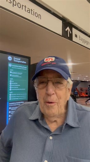 For those who know my husband Jack you know what a sports ball guy he is… so you can only imagine how giddy he was when he saw we were on the same plane with Brent Musburger… who he described as the the best sports commentator that ever lived ☺️ Pretty cute to see his pure excitement to meet the man he grew up listening to. | Burgandy Viscosi