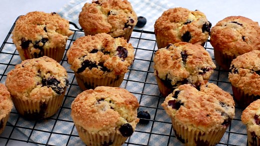 Blueberry Muffins - Culinary Hill.mp4