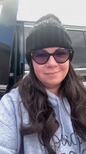 Yes I’m a creative coach, but I don’t coach alone. I was to take a little time to introduce one of the 7 coaches. Y’all meet Melissa from Sincerely Creative Mom! Oh where do I start…there’s so much I could say about Coach Mel, but then I’d be giving her some STIFF competition by using ALL the words…and if you know…you know. All of us can’t wait to hang out with you during our Spring Fling workshop…which happens next week by the way! We’d love to have you join us for the workshop, and as she says