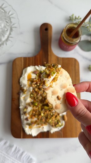 12K views · 2K reactions | EASY APPETIZER ALERT  Goat cheese topped...